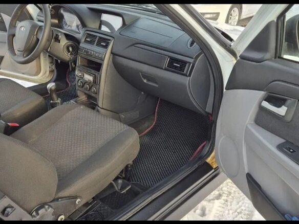 2014 Lada (ВАЗ) Priora I Рестайлинг, белый, 550000 рублей - вид 6