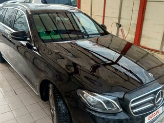2018 Mercedes-Benz E-Класс 220 d V (W213, S213, C238), чёрный, 2350000 рублей, вид 1