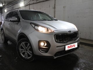 2017 Kia Sportage IV, серебристый, 2100000 рублей, вид 4