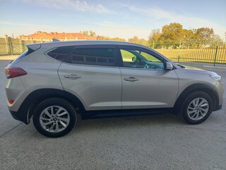 2017 Hyundai Tucson III, бежевый, 2100000 рублей, вид 5