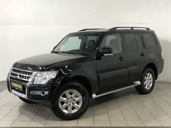 2017 Mitsubishi Pajero IV Рестайлинг 2, чёрный