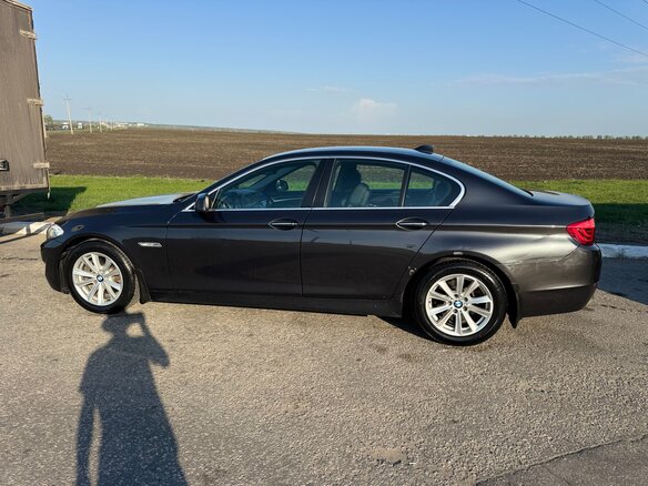 2012 BMW 5 серии 520i VI (F10/F11/F07), серый, 1899999 рублей - вид 2