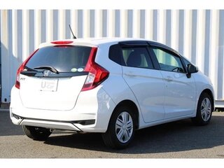 2019 Honda Fit III Рестайлинг, белый, 1190000 рублей, вид 2