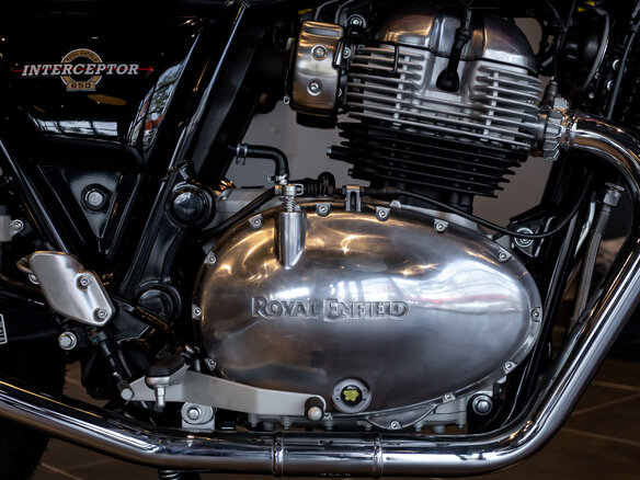 2025 Royal Enfield Interceptor, чёрный, 699000 рублей - вид 10