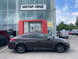 2018 Kia Optima IV Рестайлинг, коричневый, 2000000 рублей, вид 4