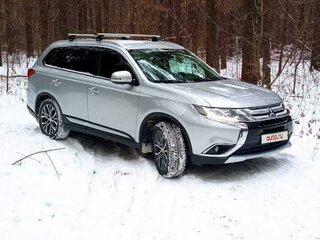 2015 Mitsubishi Outlander III Рестайлинг 2, серебристый, 2220000 рублей, вид 2