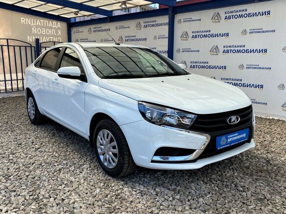 2017 Lada (ВАЗ) Vesta I, белый - вид 2