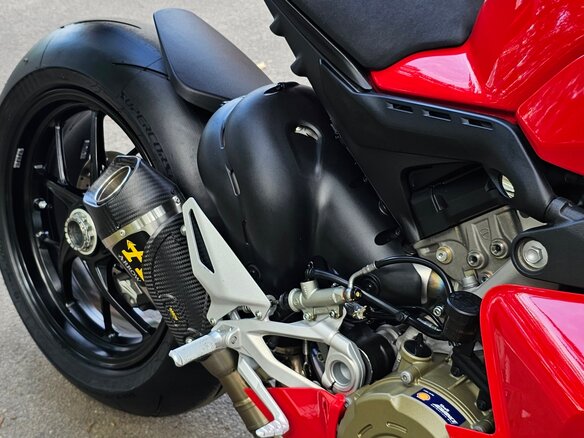 2021 Ducati Panigale V4, красный, 2450000 рублей - вид 13