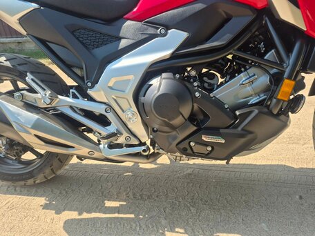 2021 Honda NC 750X, красный, 950000 рублей, вид 5