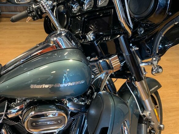 2020 Harley-Davidson Electra Glide, зелёный, 3250000 рублей - вид 15