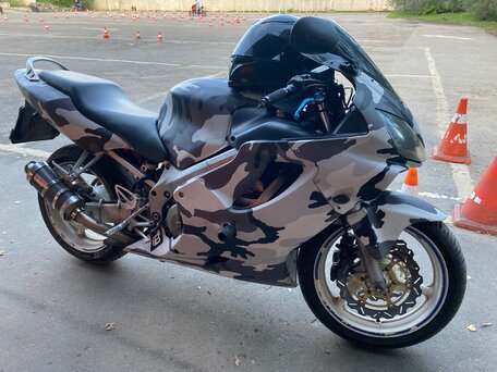 2001 Honda CBR 600F, серебристый, 390000 рублей, вид 5