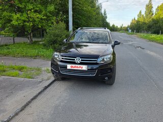 2011 Volkswagen Touareg II, чёрный, 2150000 рублей, вид 2