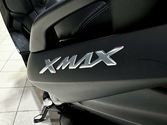 2019 Yamaha XMAX, чёрный - вид 14