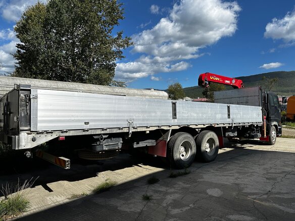 2003 Isuzu Giga (C-series), чёрный, 12000000 рублей - вид 1