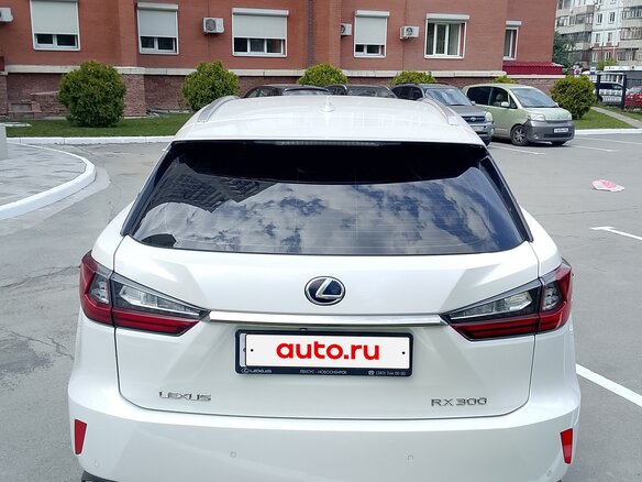 2018 Lexus RX 300 IV, белый, 4550000 рублей - вид 5