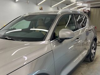 2021 Volvo XC40 I, серый, 4000000 рублей, вид 4