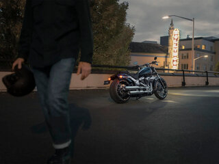 2026 Harley-Davidson Breakout, чёрный, 3590000 рублей, вид 3
