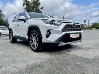 2020 Toyota RAV4 V (XA50), белый, 3900000 рублей, вид 2