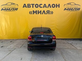 2016 Volkswagen Polo V Рестайлинг, чёрный, 950000 рублей, вид 4