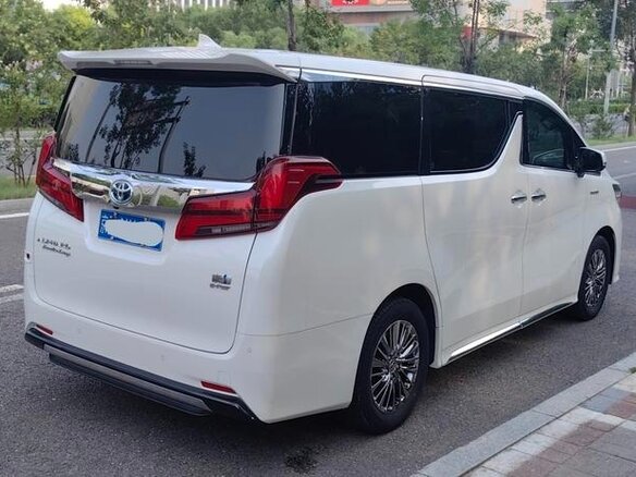 2021 Toyota Alphard III Рестайлинг, белый, 7700000 рублей - вид 6