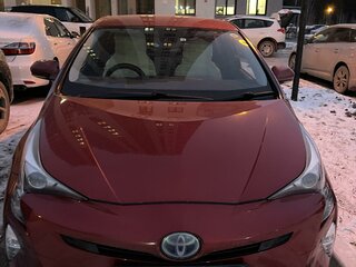 2016 Toyota Prius IV (XW50), красный, 1800000 рублей, вид 1