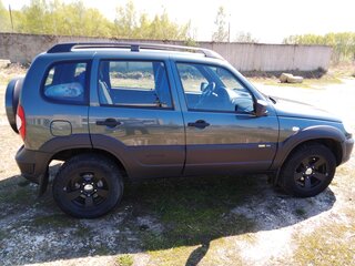 2016 Chevrolet Niva I Рестайлинг, зелёный, 1499900 рублей, вид 3