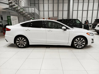 2019 Ford Fusion (North America) II Рестайлинг, белый, 1450000 рублей, вид 4