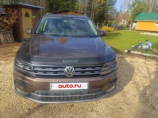 2018 Volkswagen Tiguan II, коричневый, 2450000 рублей, вид 1