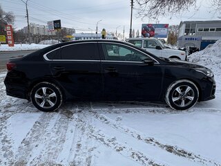 2019 Kia Cerato IV, чёрный, 2000000 рублей, вид 3