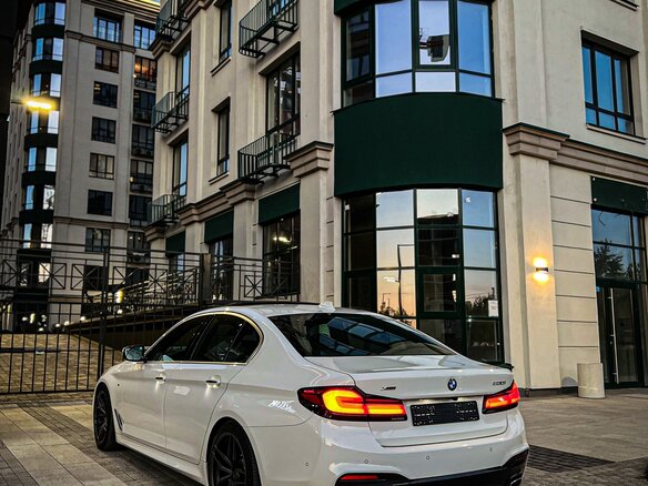 2018 BMW 5 серии 530i xDrive VII (G30/G31/G38), белый, 4575000 рублей - вид 28