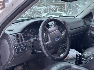 2004 Ford Explorer III, серебристый, 680000 рублей, вид 5