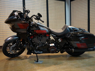 2025 Harley-Davidson CVO Road Glide ST, чёрный, 6580000 рублей, вид 5