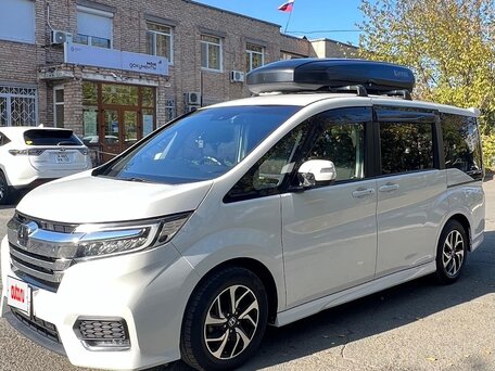 2020 Honda Stepwgn Spada V Рестайлинг, белый, 2520000 рублей, вид 2