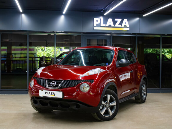 2011 Nissan Juke I, красный