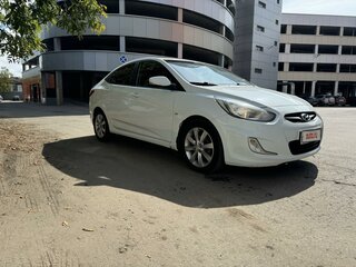 2011 Hyundai Solaris I, белый, 999000 рублей, вид 2