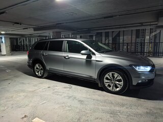 2018 Volkswagen Passat Alltrack B8, серебристый, 3000000 рублей, вид 4