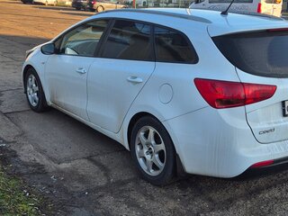 2013 Kia Ceed II, белый, 1100000 рублей, вид 4