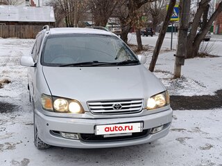 1998 Toyota Ipsum I (M10), серебристый, 500000 рублей, вид 1
