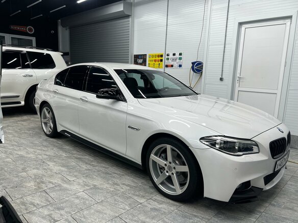 2016 BMW 5 серии 520d VI (F10/F11/F07) Рестайлинг, белый, 2100000 рублей - вид 17