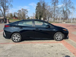 2021 Toyota Prius PHV ZVW52 Prime IV (XW50), чёрный, 2500000 рублей, вид 4