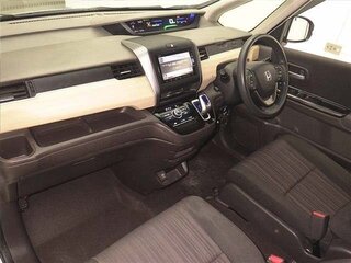 2019 Honda Freed II Рестайлинг, белый, 1500000 рублей, вид 4