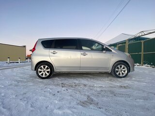 2010 Daihatsu Boon Luminas, серый, 950000 рублей, вид 4