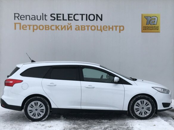 2018 Ford Focus III Рестайлинг, белый - вид 13