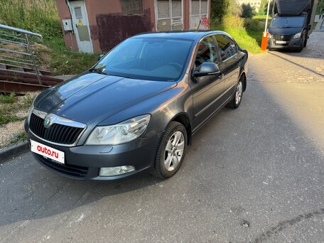 2010 Skoda Octavia DSG7 II (A5) Рестайлинг, серый, 695000 рублей, вид 1