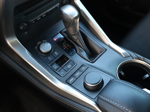 2015 Lexus NX 200 I, серый, 2389000 рублей - вид 14