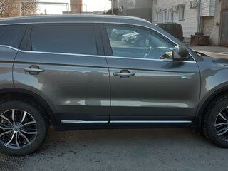 2022 Geely Atlas Pro, серый, 2000000 рублей, вид 3