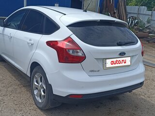 2011 Ford Focus III, белый, 750000 рублей, вид 3