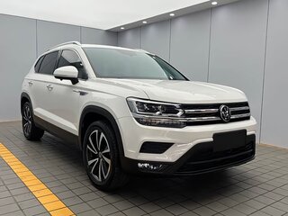 2023 Volkswagen Tharu I, белый, 1799999 рублей, вид 2
