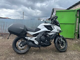 CFMoto 700MT
