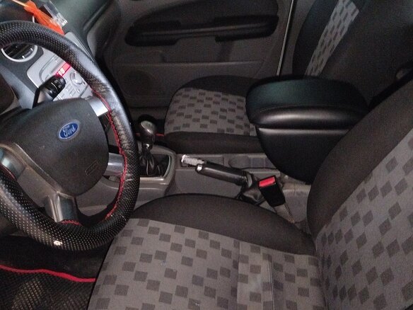 2008 Ford Focus II Рестайлинг, серебристый, 750000 рублей - вид 3